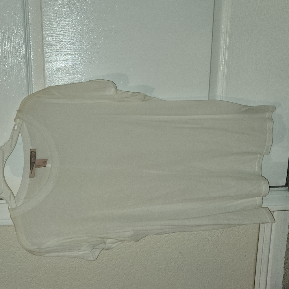 Forever 21 off white/cream shirt